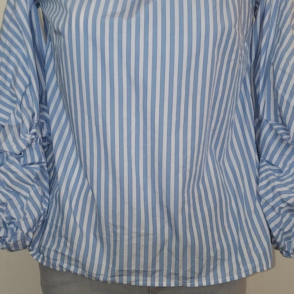 Petersyn Women’s Off-Shoulder Blue & White Striped Top - Picture 5 of 15